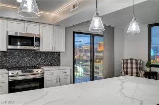 Photo #2: 2664869 Listing