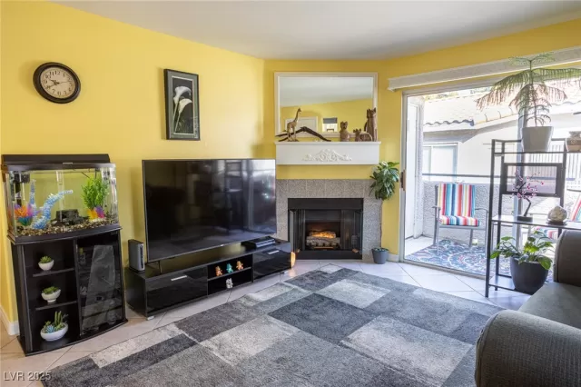 MLS: 2664913 Condo For Sale