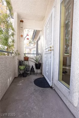 Photo #2: 2664913 Listing