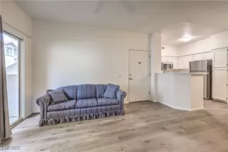 Photo #3: 2664932 Listing 