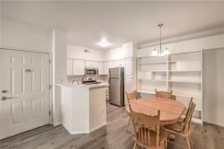 Photo #4: 2664932 Listing 