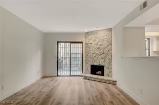 Photo #1: 2664941 Listing 