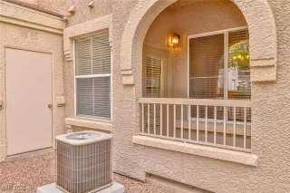 Photo #1: 2664942 Listing 