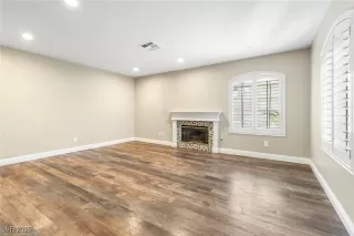 Photo #2: 2664969 Listing 