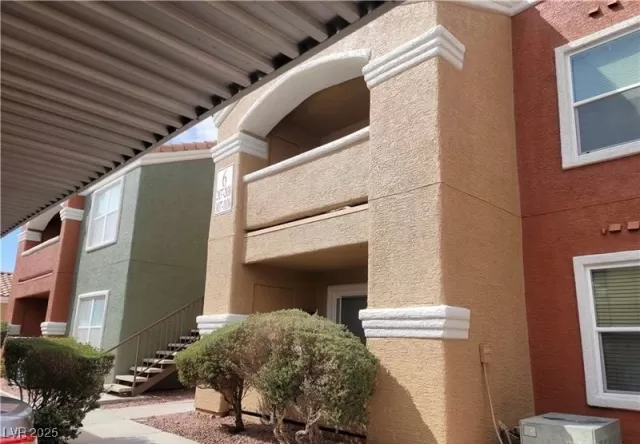 MLS: 2664976 Condo For Sale