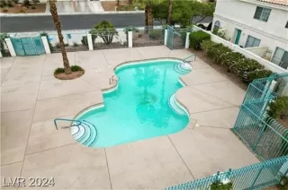 Photo #2: 2664982 Listing 