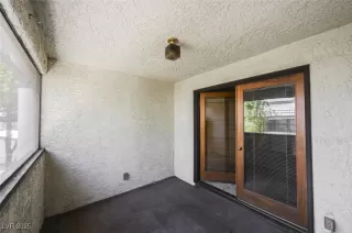 Photo #5: 2665031 Listing