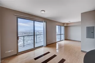 Photo #5: 2665033 Listing 