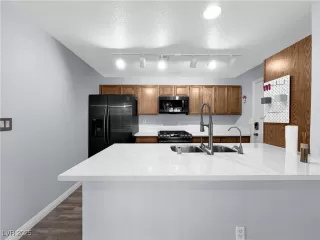 Photo #1: 2665041 Listing 