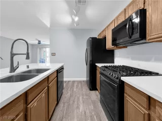 Photo #3: 2665041 Listing 