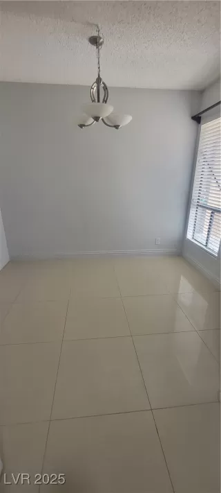 Photo #3: 2665111 Listing 