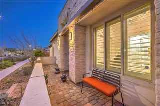 Photo #2: 2665116 Listing 