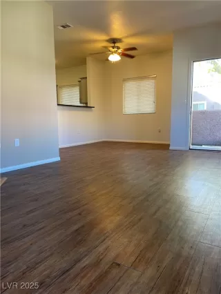 Photo #4: 2665147 Listing