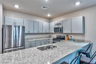 Photo #2: 2665151 Listing 