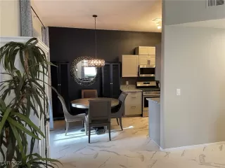 Photo #4: 2665163 Listing 
