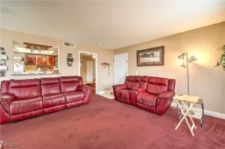 Photo #2: 2665167 Listing