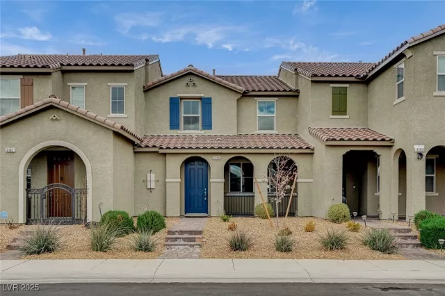 MLS: 2665179 Condo For Sale