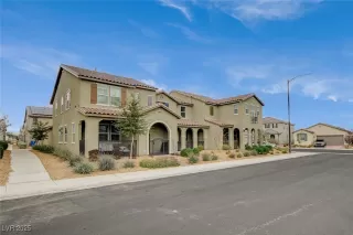 Photo #1: 2665179 Listing