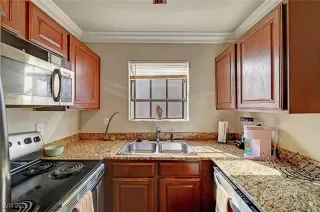 Photo #5: 2665239 Listing