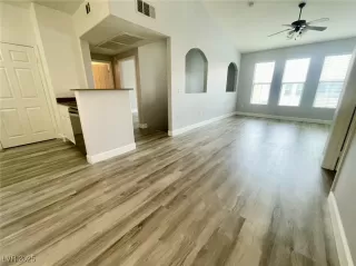 Photo #2: 2665293 Listing 