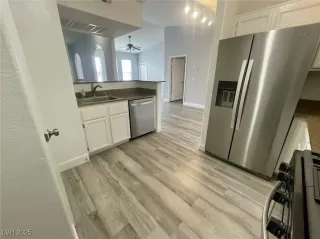 Photo #4: 2665293 Listing 