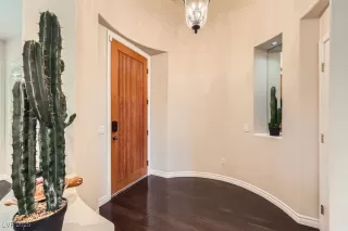 Photo #3: 2665314 Listing