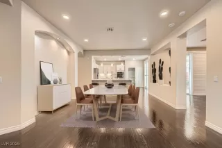 Photo #6: 2665314 Listing