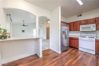 Photo #4: 2665321 Listing 