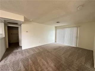 Photo #4: 2665331 Listing 