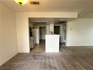 Photo #5: 2665331 Listing 