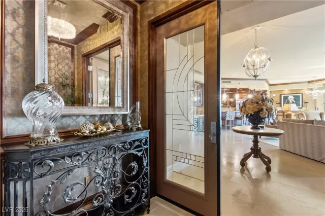 MLS: 2665388 Condo For Sale