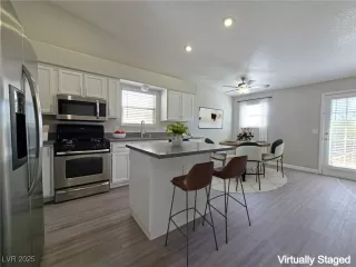 Photo #2: 2665422 Listing 