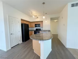 Photo #6: 2665441 Listing 