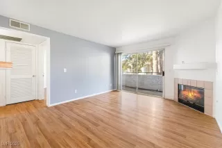 Photo #4: 2665446 Listing