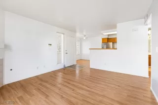 Photo #6: 2665446 Listing