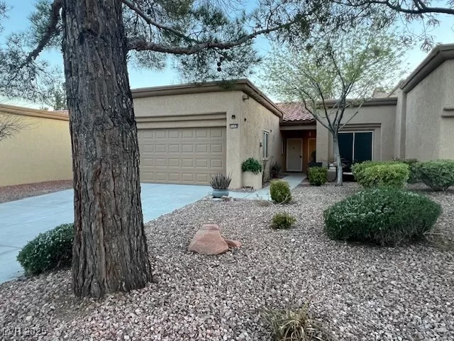 MLS: 2665516 Condo For Sale