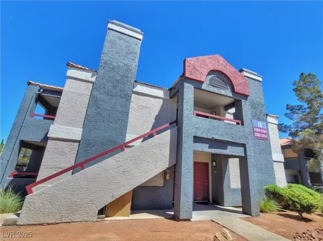 MLS: 2665523 Condo For Sale