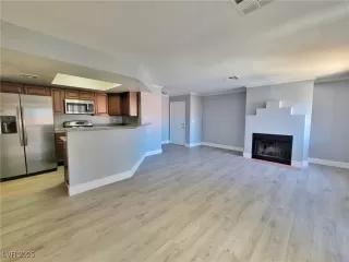 Photo #5: 2665523 Listing