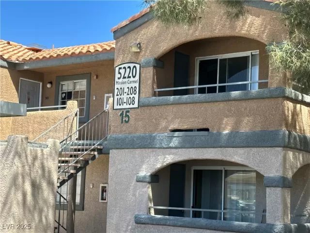 MLS: 2665532 Condo For Sale