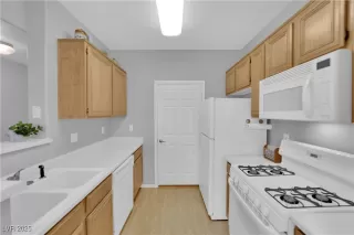 Photo #2: 2665545 Listing