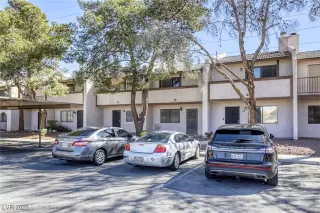 Photo #3: 2665560 Listing