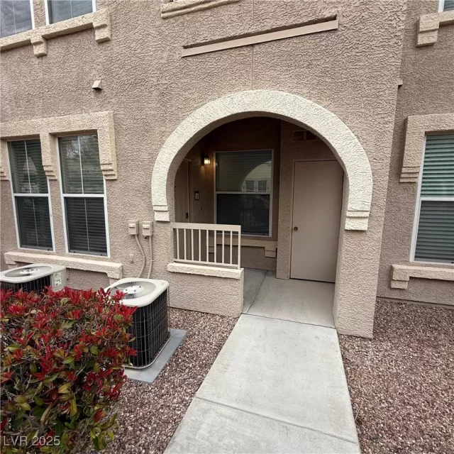 MLS: 2665569 Condo For Sale