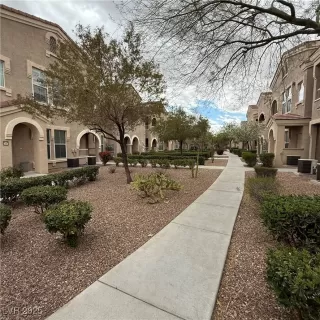 Photo #2: 2665569 Listing 