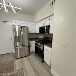 Photo #5: 2665569 Listing 