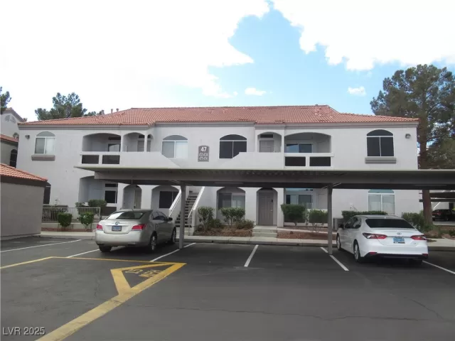 MLS: 2665599 Condo For Sale