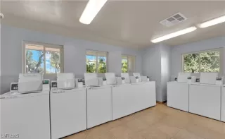 Photo #3: 2665623 Listing