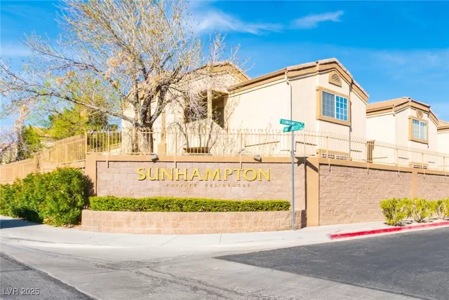 MLS: 2665646 Condo For Sale