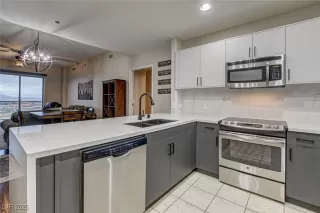 Photo #6: 2665659 Listing 