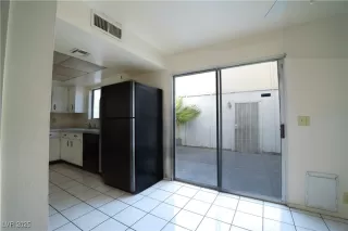 Photo #3: 2665662 Listing