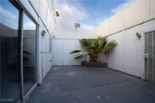 Photo #4: 2665662 Listing